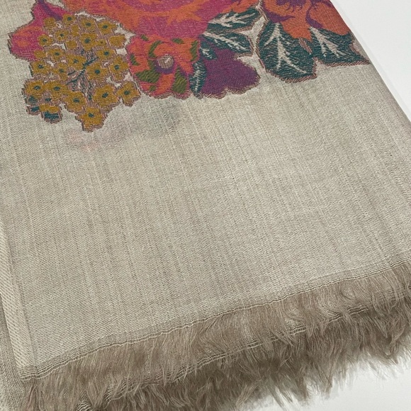 Accessories - Pashmina Shawl with Kani Border ( large size )